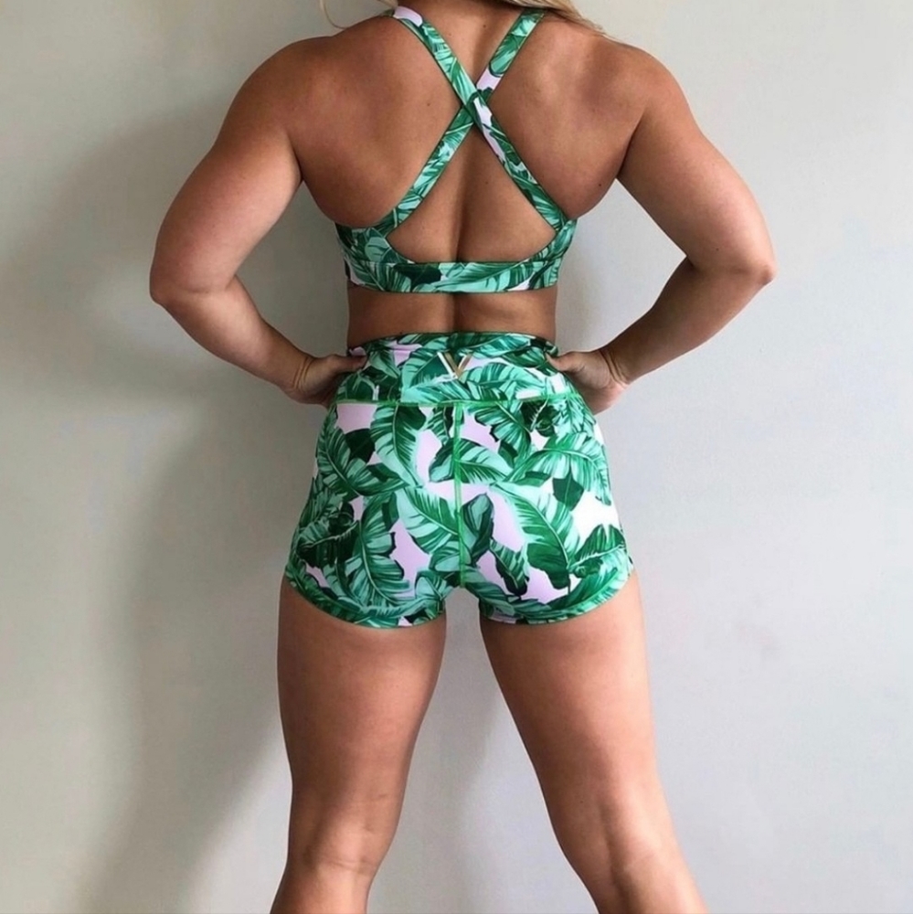 VULL Shorts NWOT